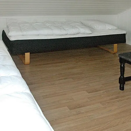 8 Person In Vevang-by Traum * Vevang